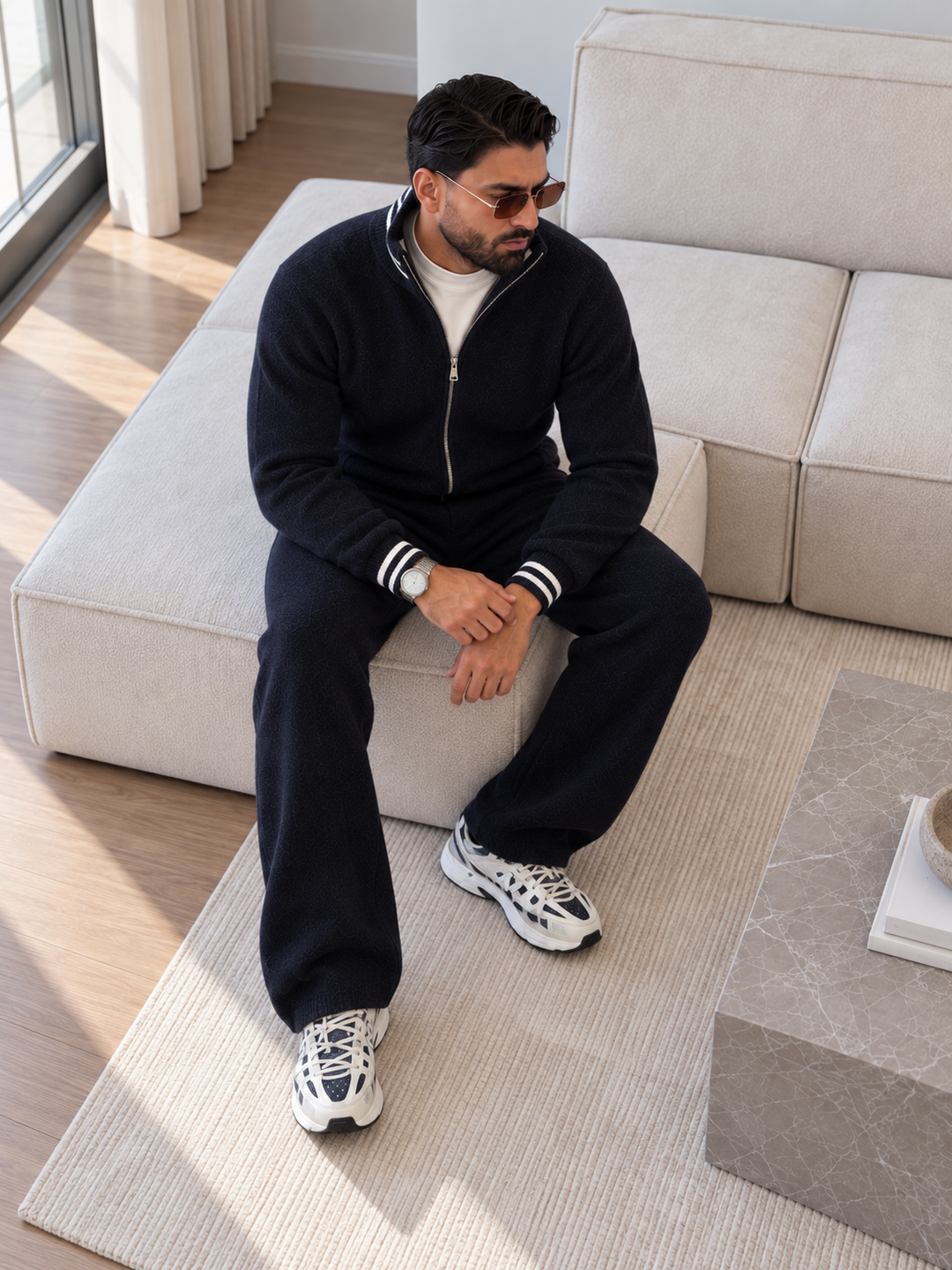 Ensemble Maille Homme Veste Col Montant Poignets Rayés Et Pantalon