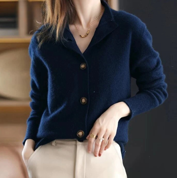 Cardigan Femme en Maille Boutonné à Col Chemise