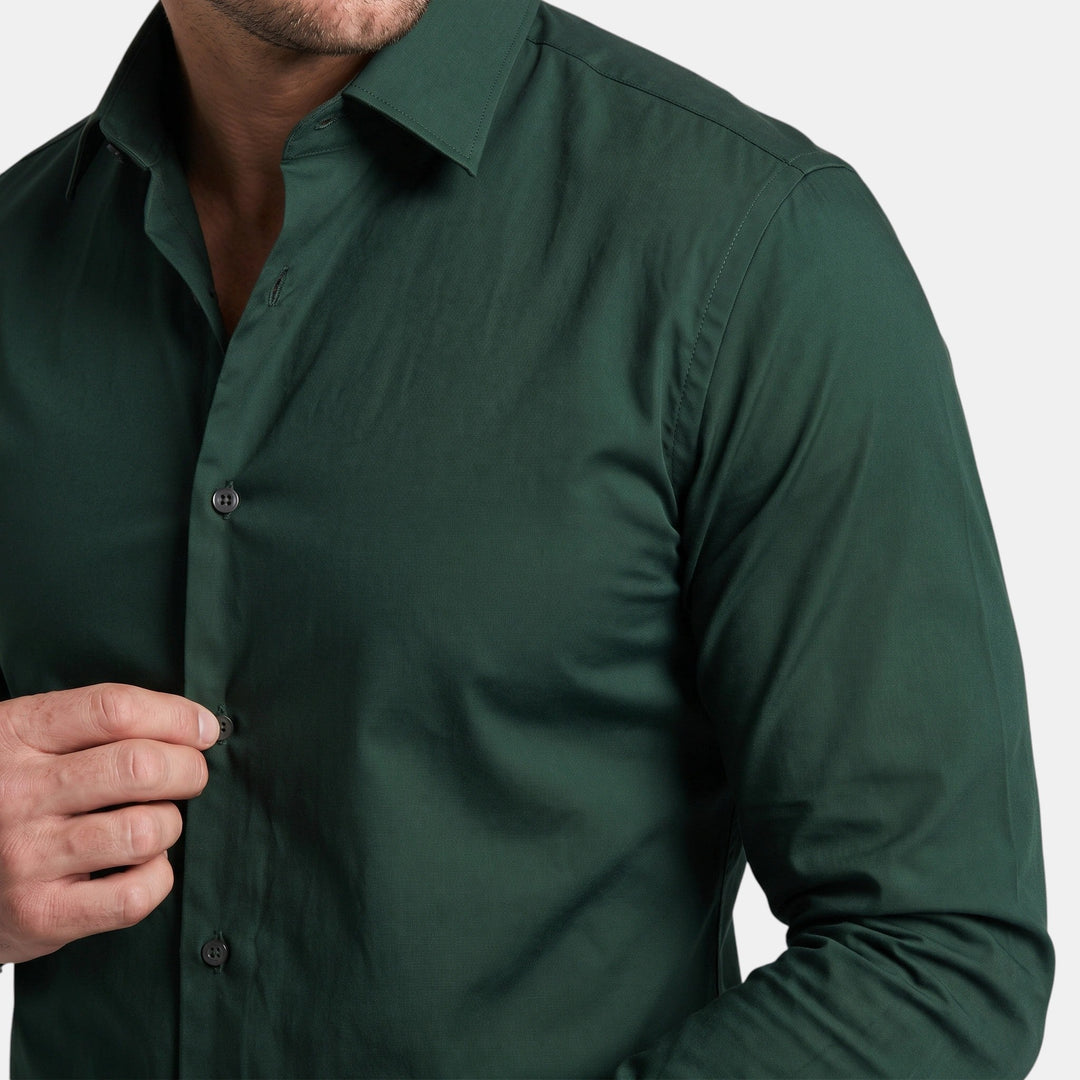 Chemise Homme Ajustée à Manches Longues et Col Pointu