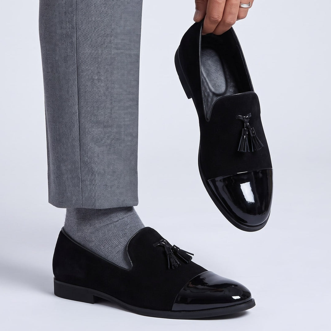 Mocassins Homme en Daim avec Pampilles et Bout en Cuir Verni