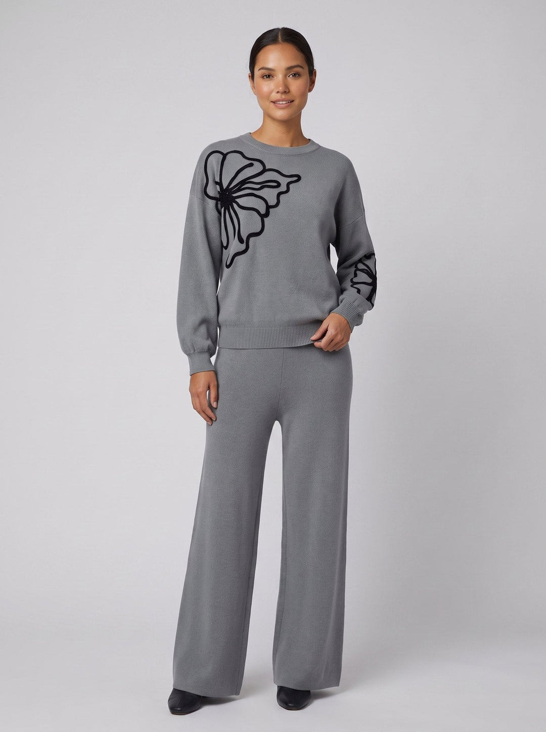 Ensemble Maille Sweat Brodé Fleur et Pantalon Large pour Femme