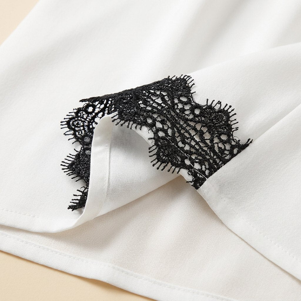 Ensemble de détente femme avec dentelle et pantalon large