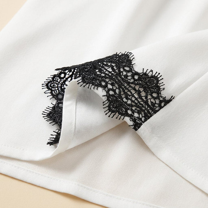 Ensemble de détente femme avec dentelle et pantalon large