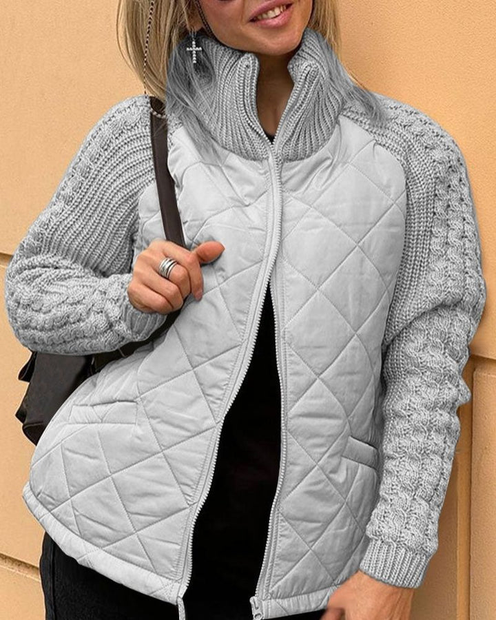 Veste Matelassée pour Femme avec Manches en Maille Tricotée et Col Montant