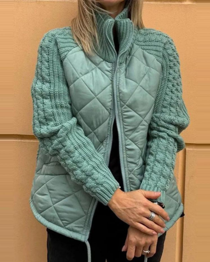 Veste Matelassée pour Femme avec Manches en Maille Tricotée et Col Montant