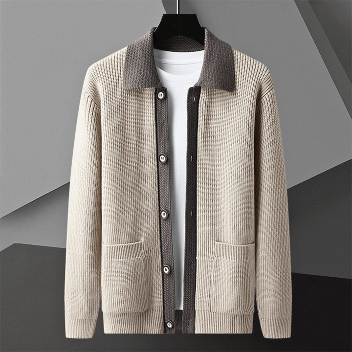 Gilet Homme en Maille Col Contrasté avec Boutons et Poches